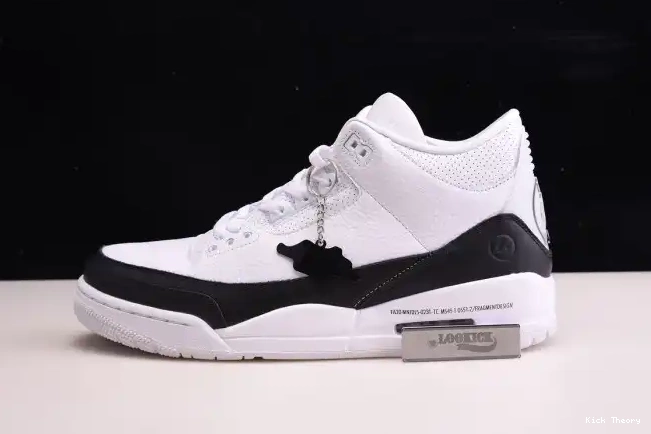 Kicked Out Shoe Store FRAGMENT DA3595-100 JORDAN 3 AIR 0613